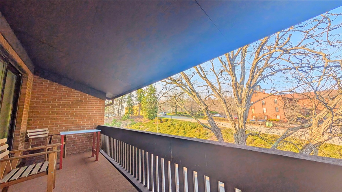 406 Mcknight Park Dr