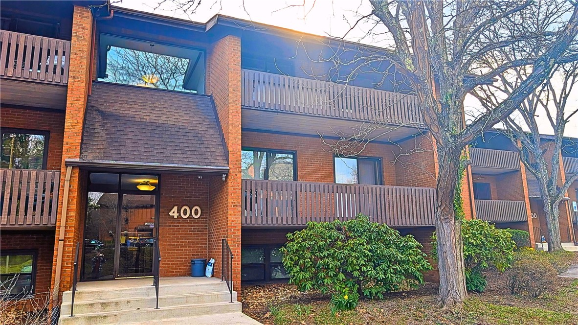406 Mcknight Park Dr