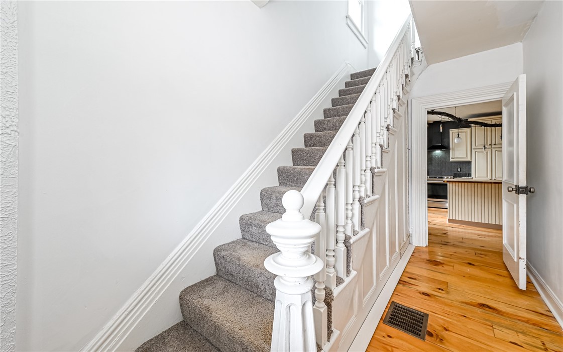3261 Wexford Rd