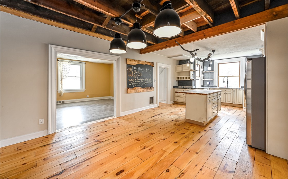 3261 Wexford Rd