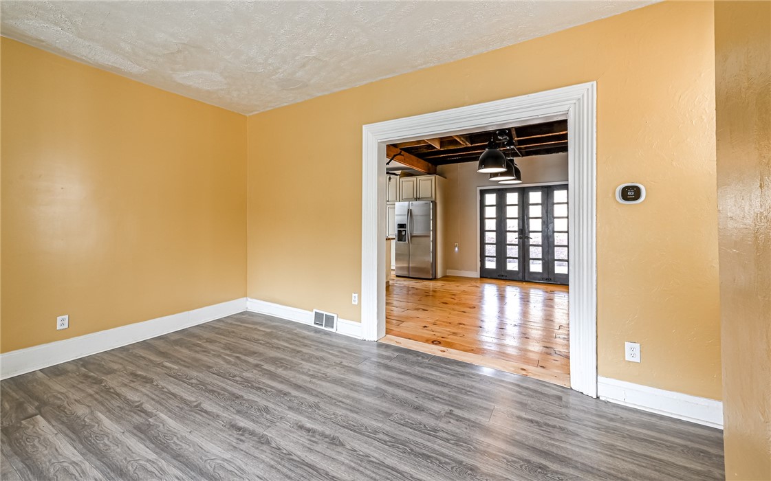 3261 Wexford Rd