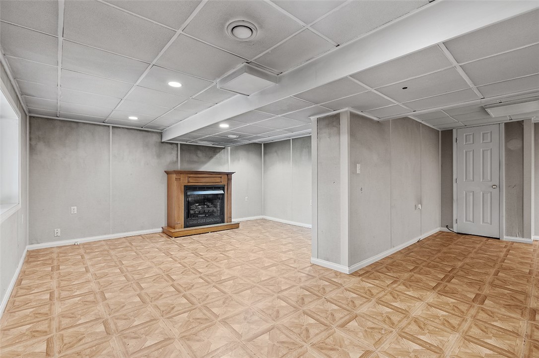 1004 Collins Ave