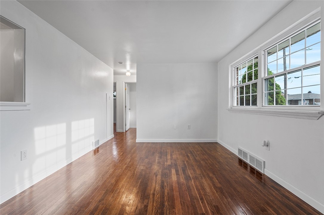 1004 Collins Ave