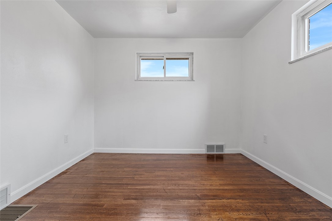 1004 Collins Ave