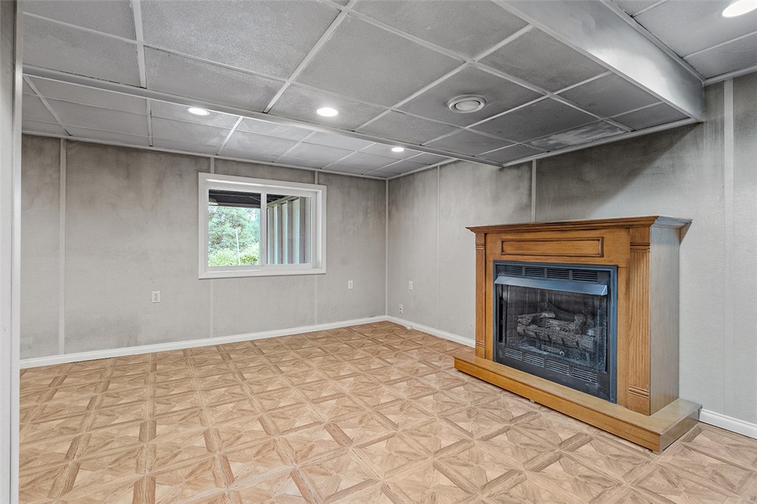 1004 Collins Ave