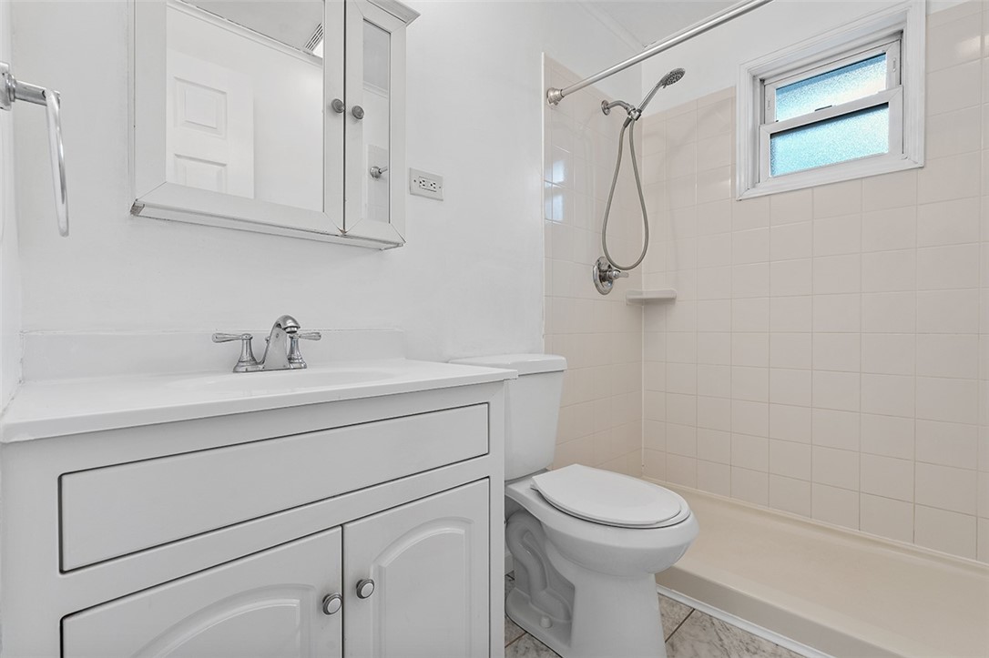 1004 Collins Ave