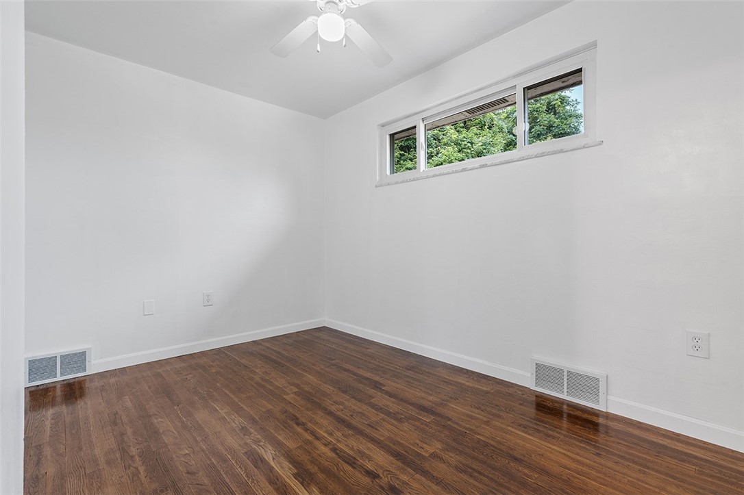 1004 Collins Ave