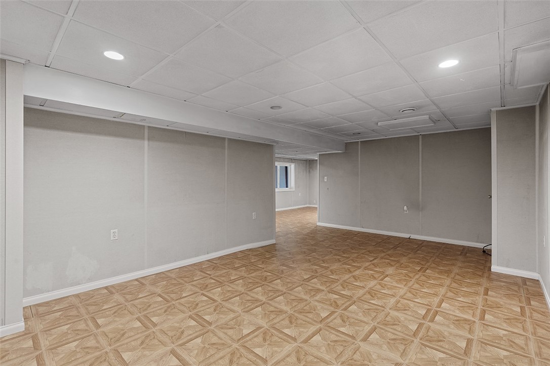 1004 Collins Ave