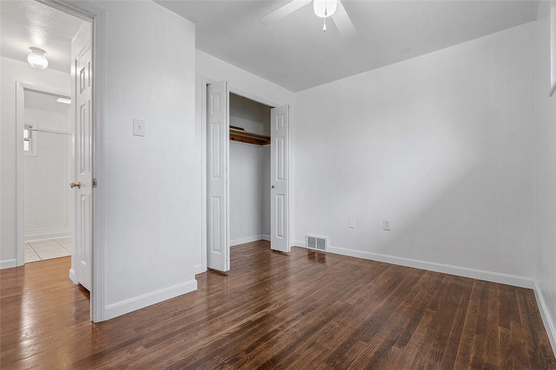 1004 Collins Ave