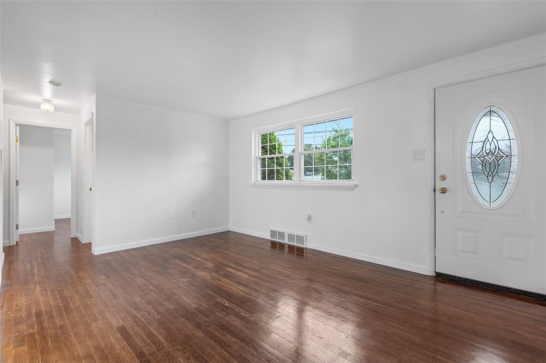 1004 Collins Ave
