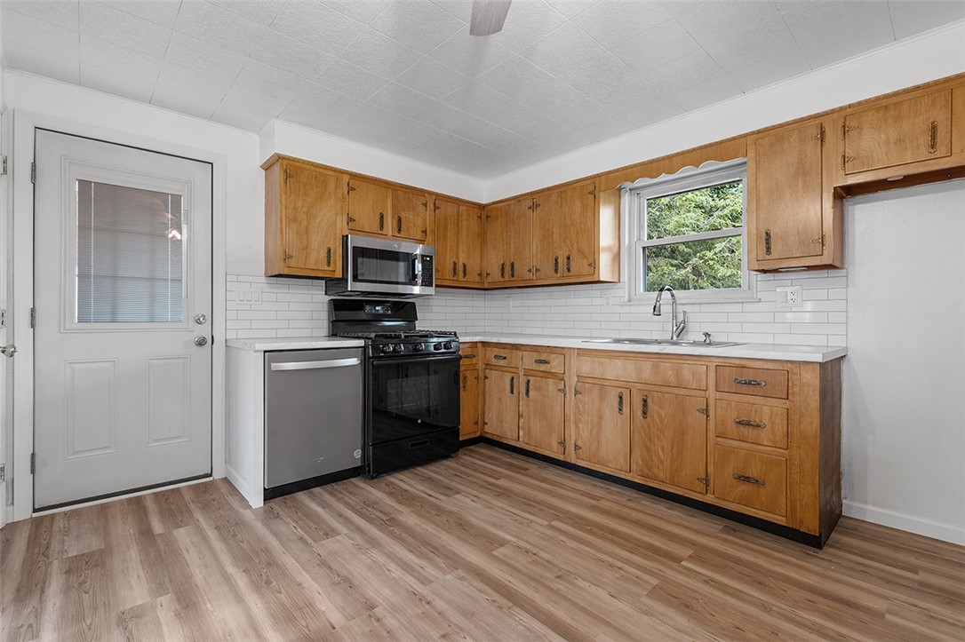 1004 Collins Ave