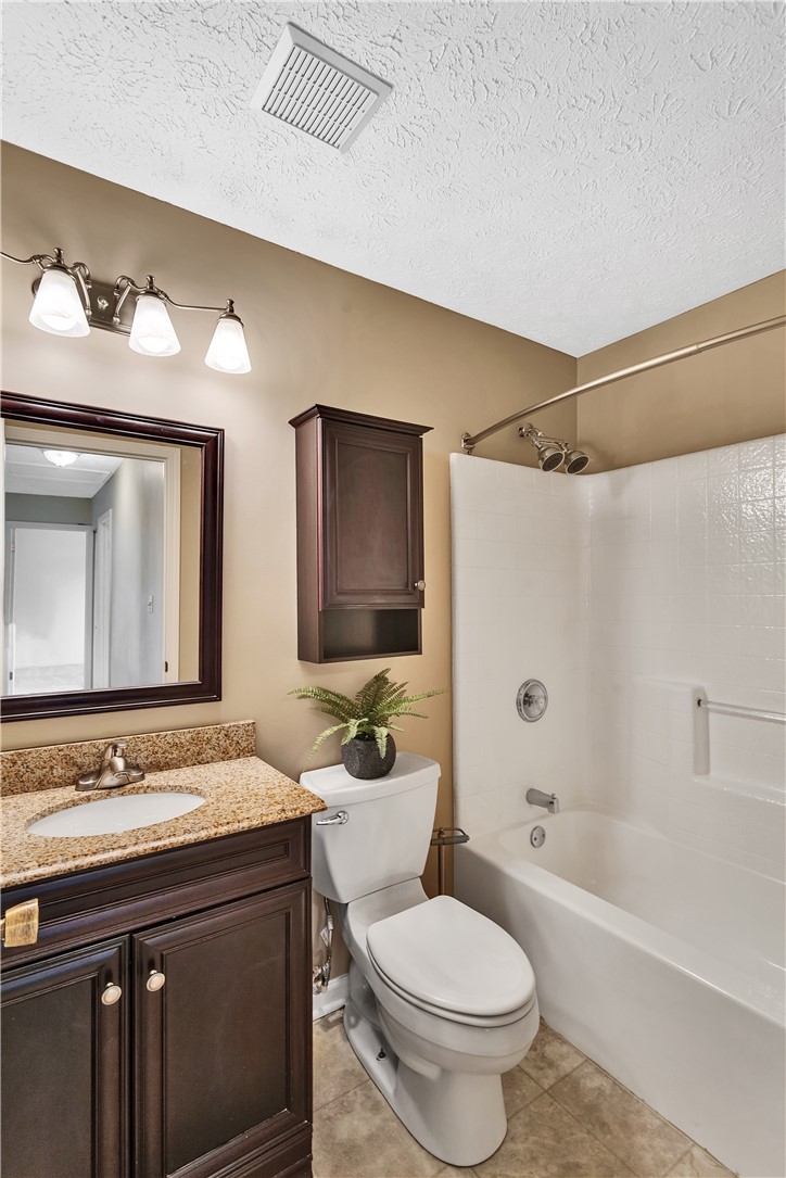 100 Hazelwood Dr