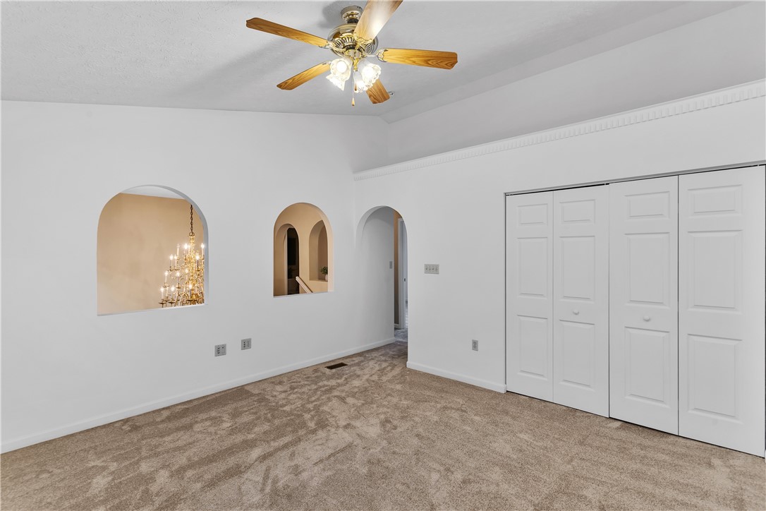 100 Hazelwood Dr