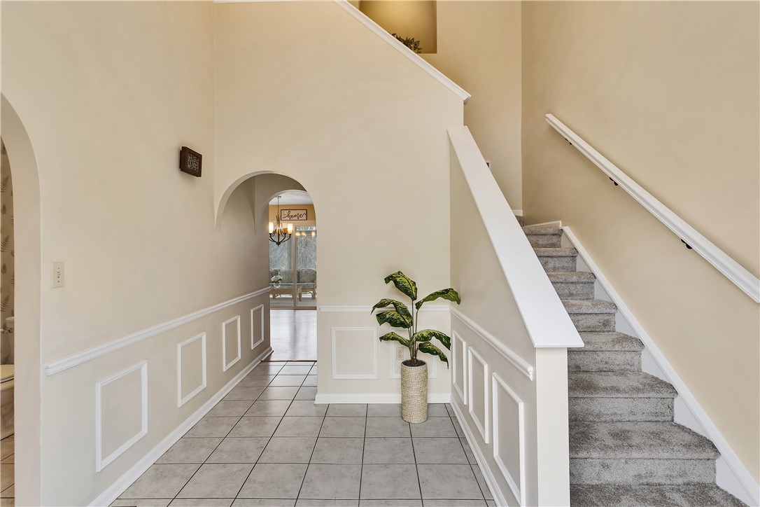 100 Hazelwood Dr
