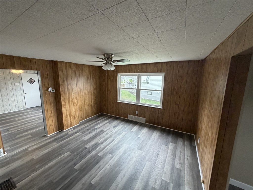 1154 Eisenhower Dr