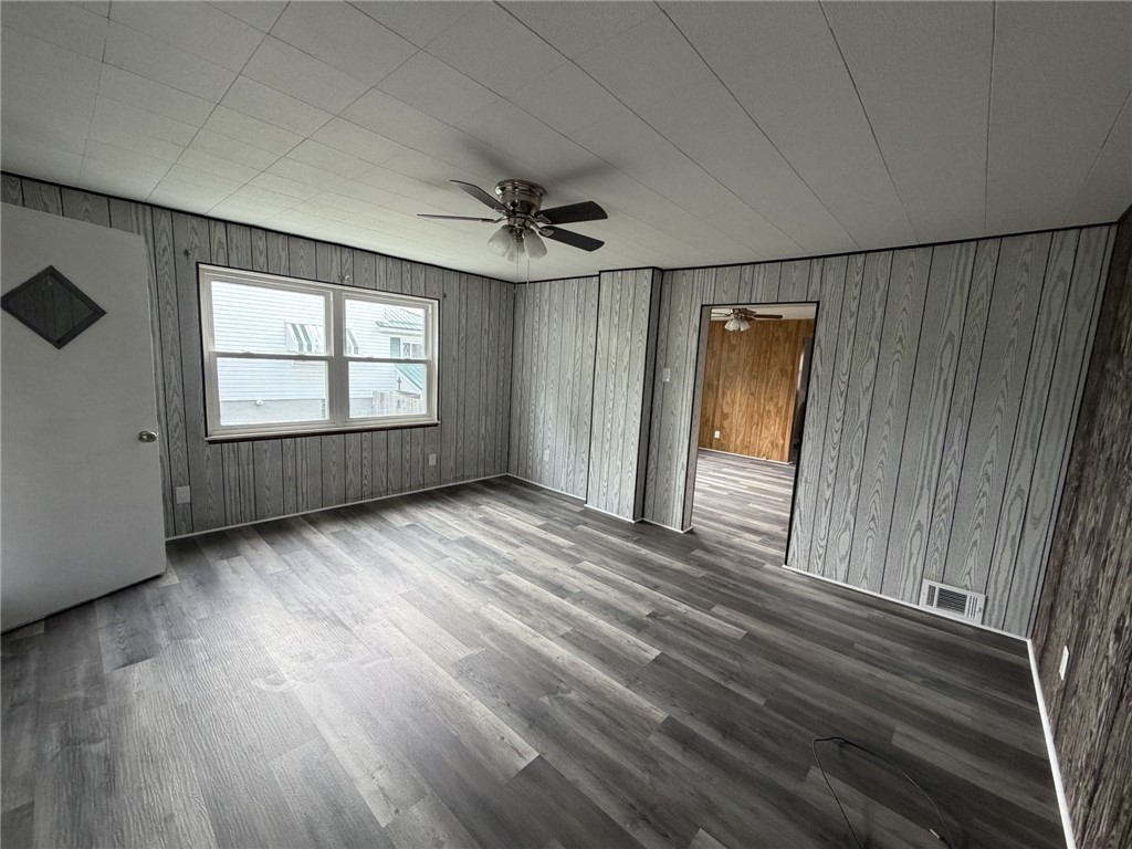 1154 Eisenhower Dr