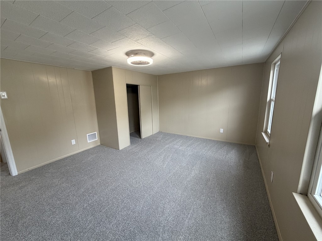 1156 Eisenhower Dr
