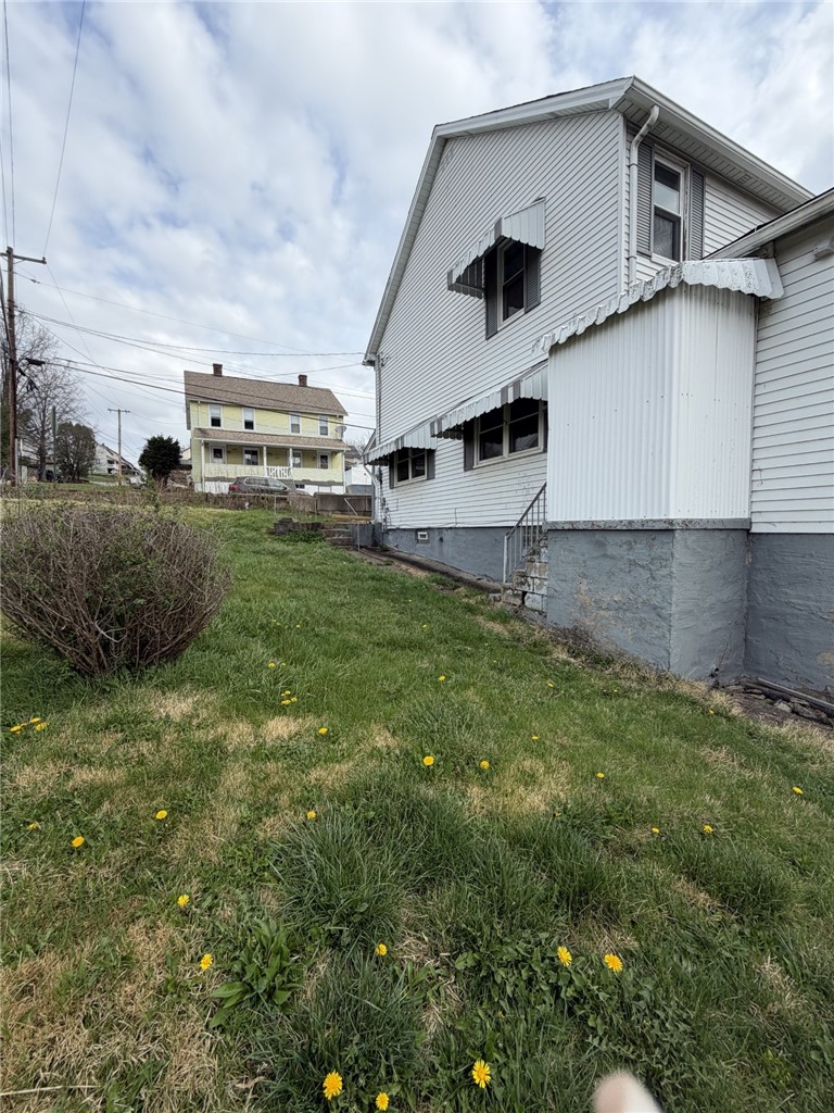 1156 Eisenhower Dr