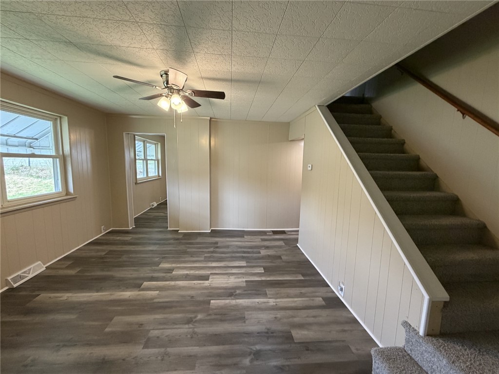 1156 Eisenhower Dr