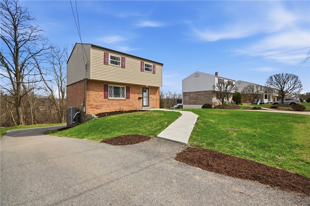 5123 Elmwood Dr