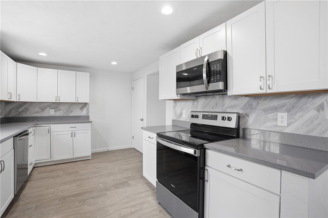 5123 Elmwood Dr
