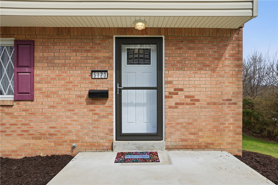 5123 Elmwood Dr