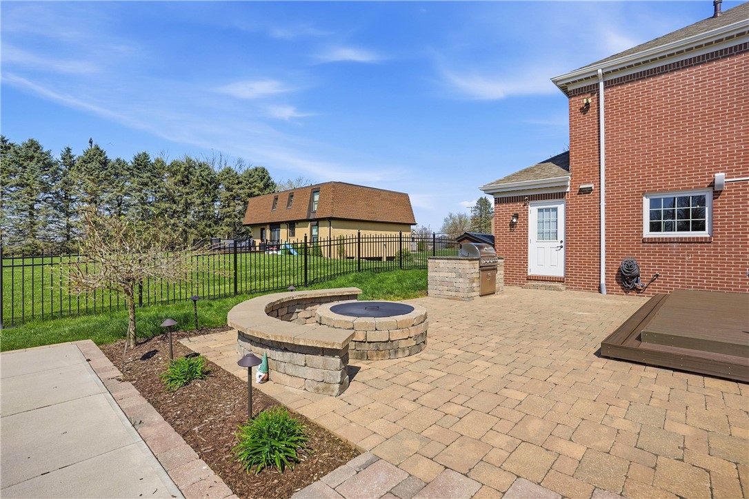 104 Trotwood Ct