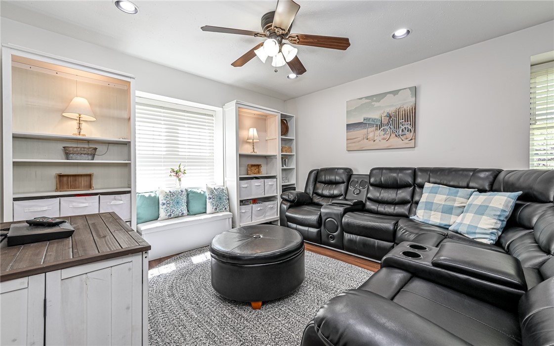 212 Montclair Ave