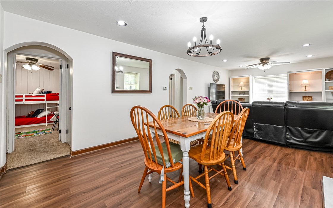 212 Montclair Ave
