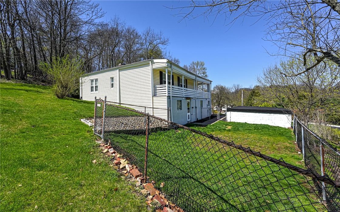 212 Montclair Ave