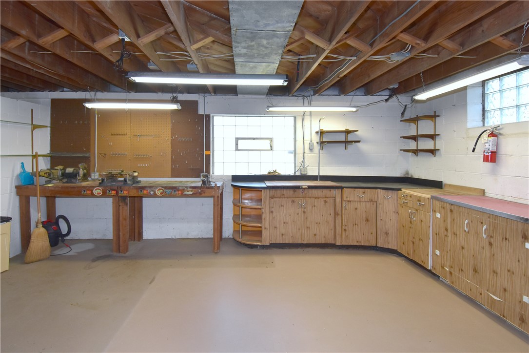 110 Circle Dr