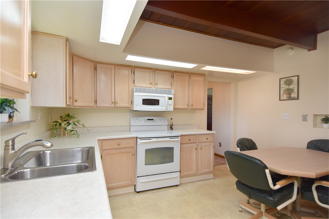 110 Circle Dr