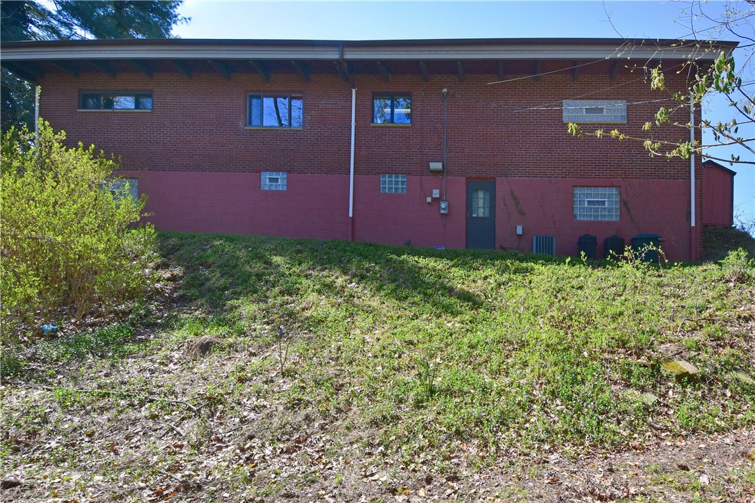 110 Circle Dr