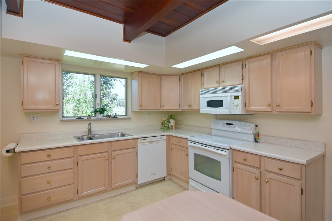 110 Circle Dr