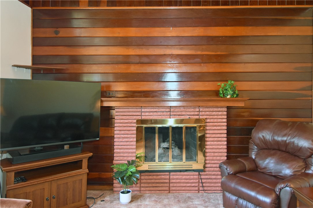 110 Circle Dr