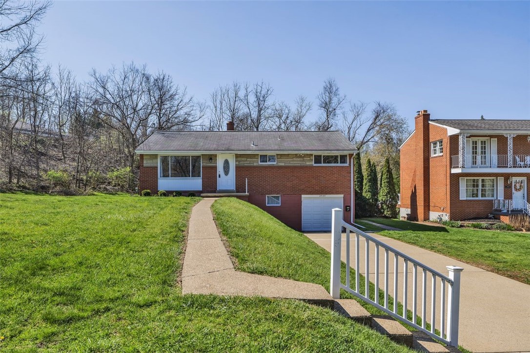 3930 Evergreen Dr