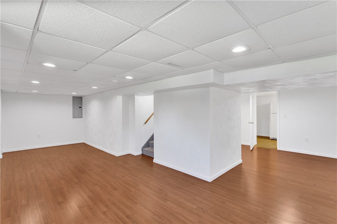3930 Evergreen Dr