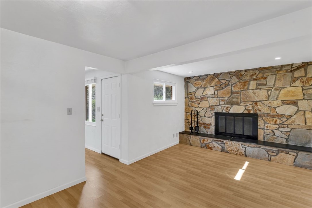 3930 Evergreen Dr