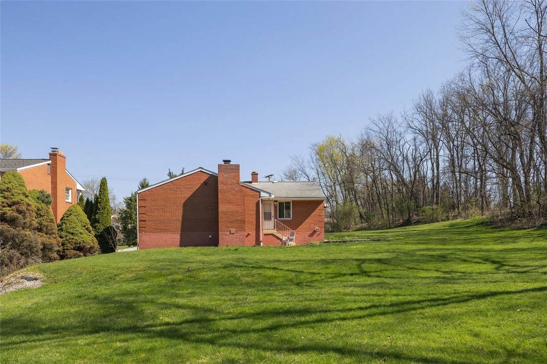3930 Evergreen Dr