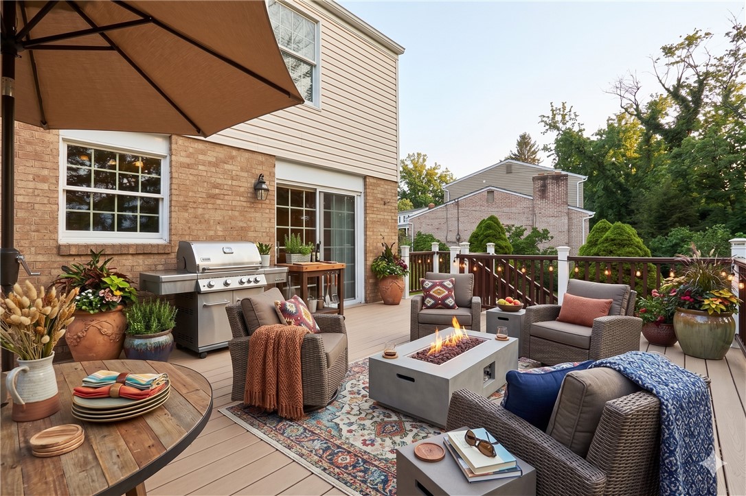 113 N Harleston Dr