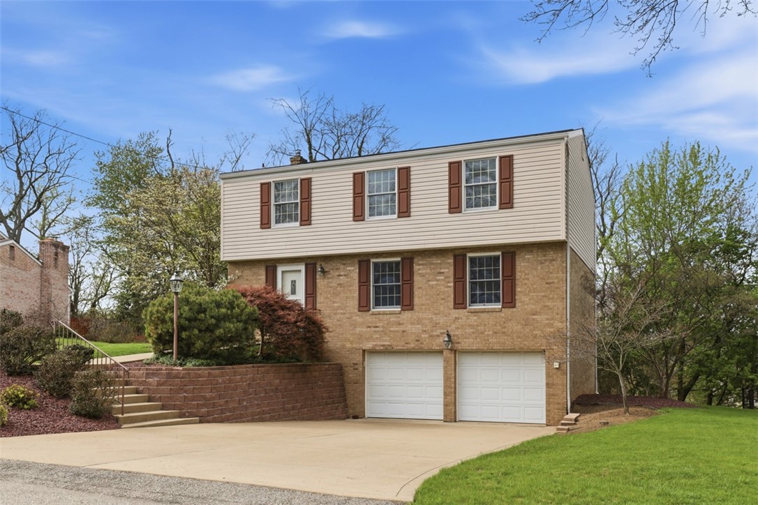 113 N Harleston Dr