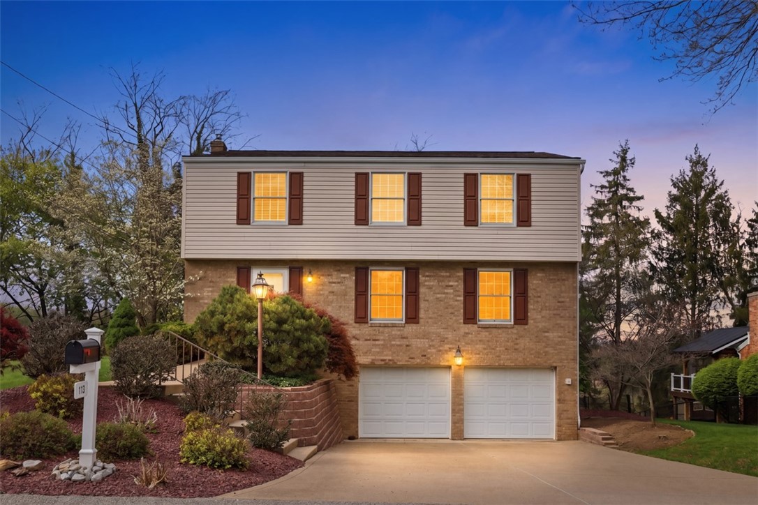 113 N Harleston Dr