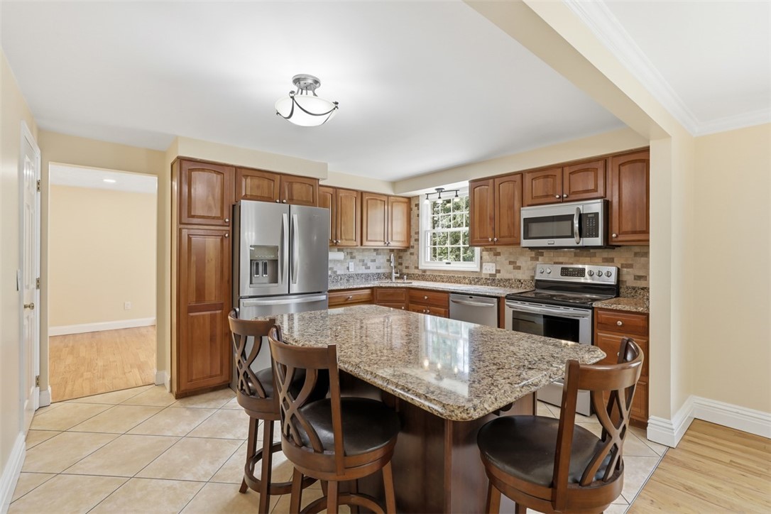 113 N Harleston Dr