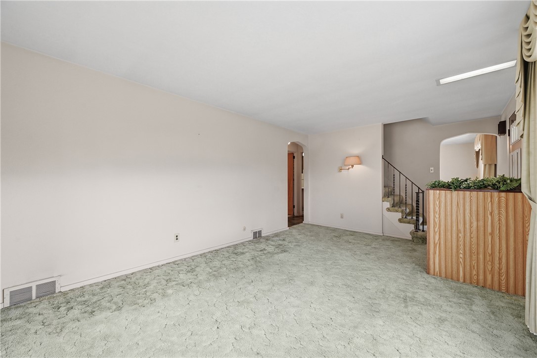 824 Vilsack Rd