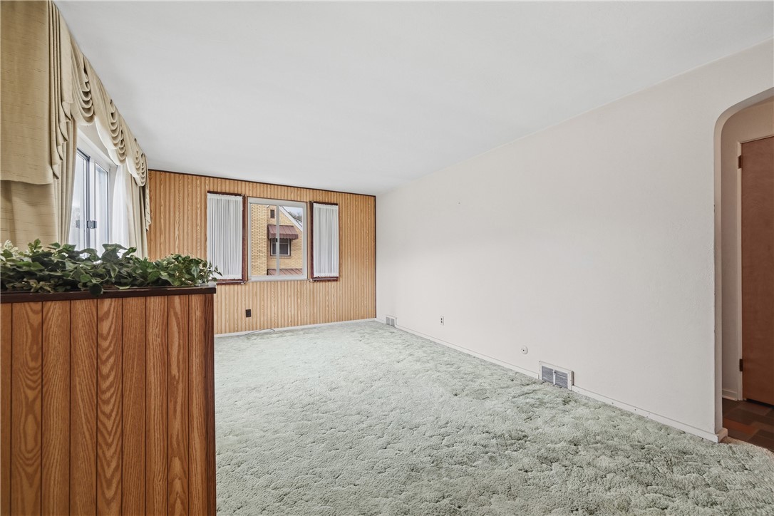 824 Vilsack Rd
