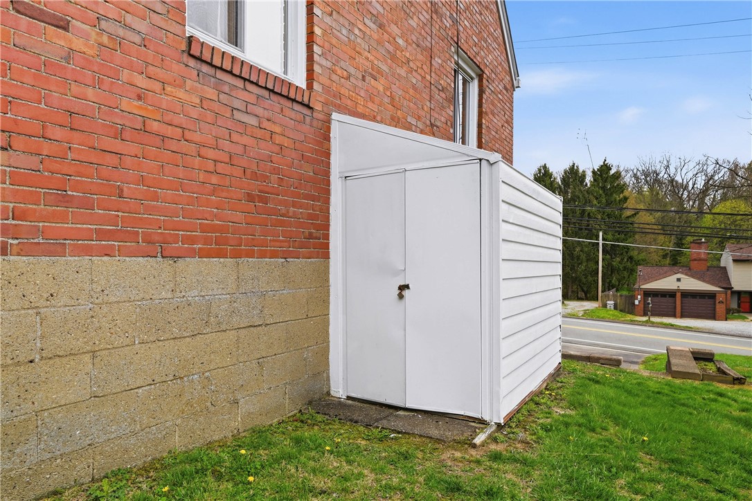 824 Vilsack Rd