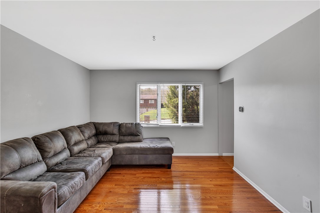 106 Paula Dr