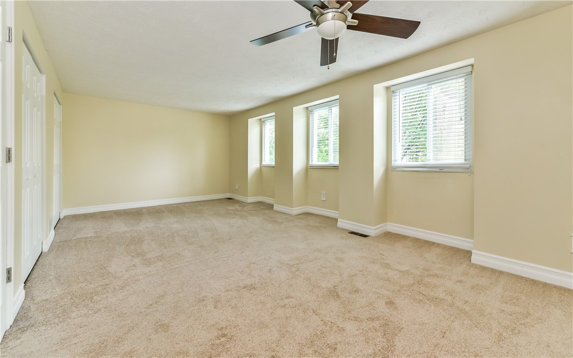 4413 Laurel Oak Dr
