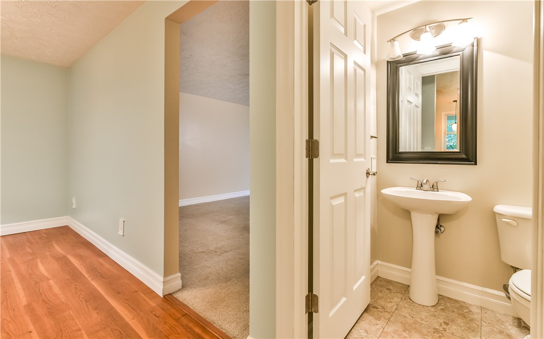 4413 Laurel Oak Dr