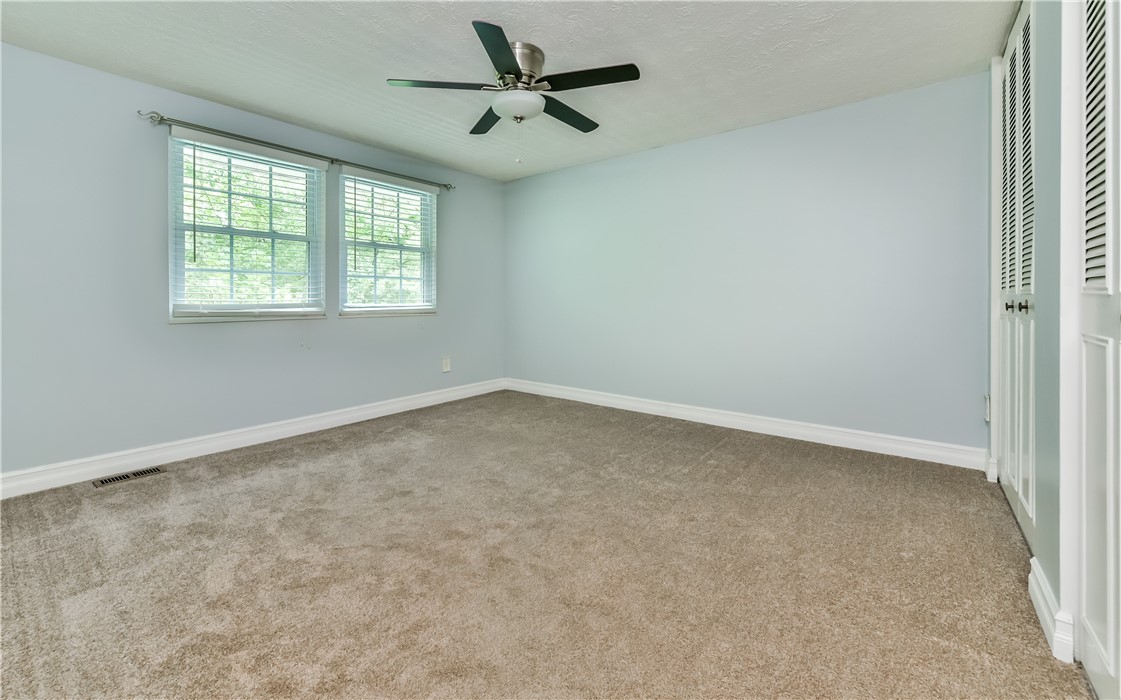 4413 Laurel Oak Dr